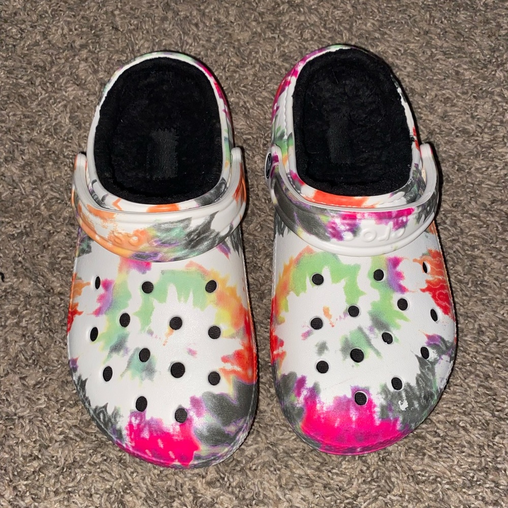 Crocs Classic Tie-Dye Graphic Clogs Unisex [Size 6]